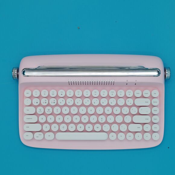 YUNZII ACTTO B305 Wireless Typewriter Keyboard Retro B305, Baby Pink - Picture 3 of 3